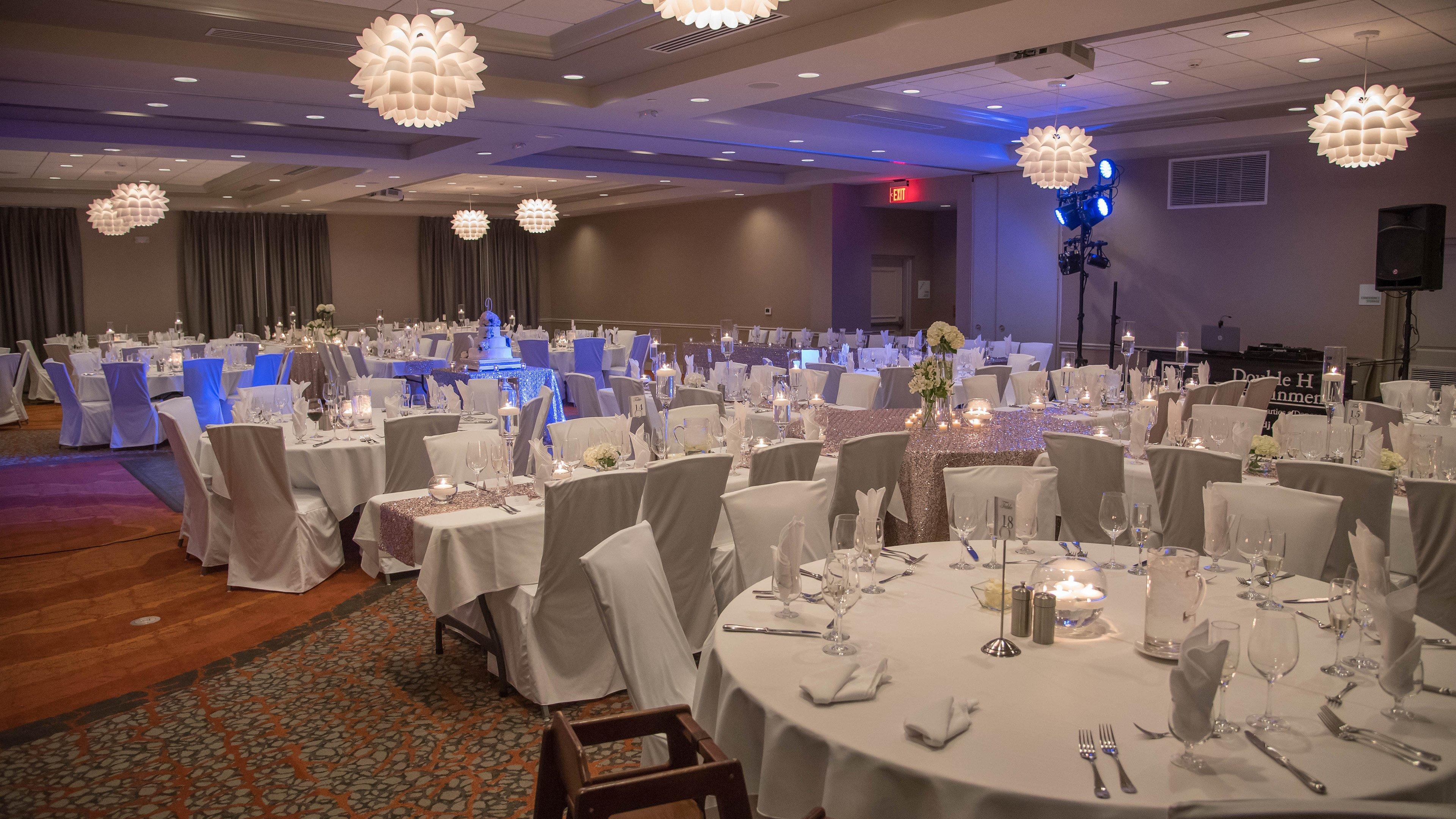 Holiday Inn Hotel & Suites Davenport By Ihg Exterior photo